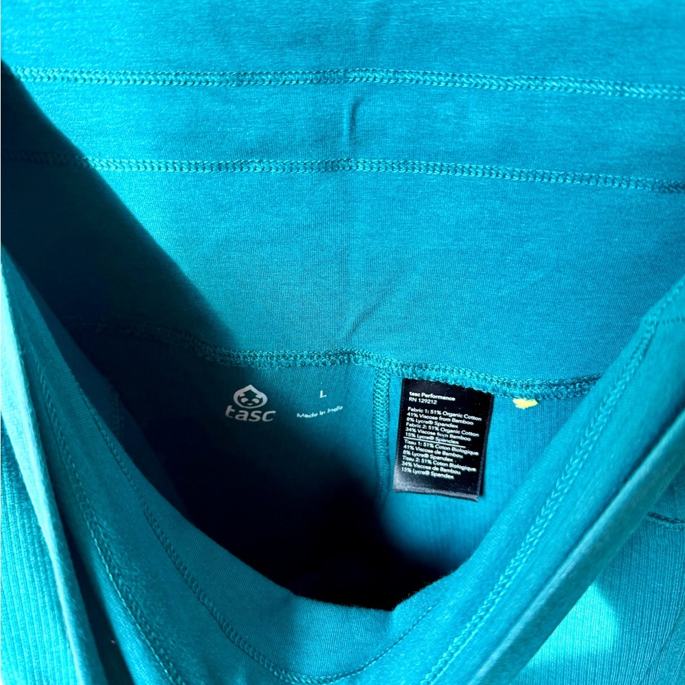 TASC Teal Women's Joggers and T-Shirt Set - Picture 4 of 4